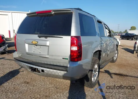 2011 Chevrolet Tahoe Ls z USA, uszkodzony, nr VIN 1GNSKAE03BR161210